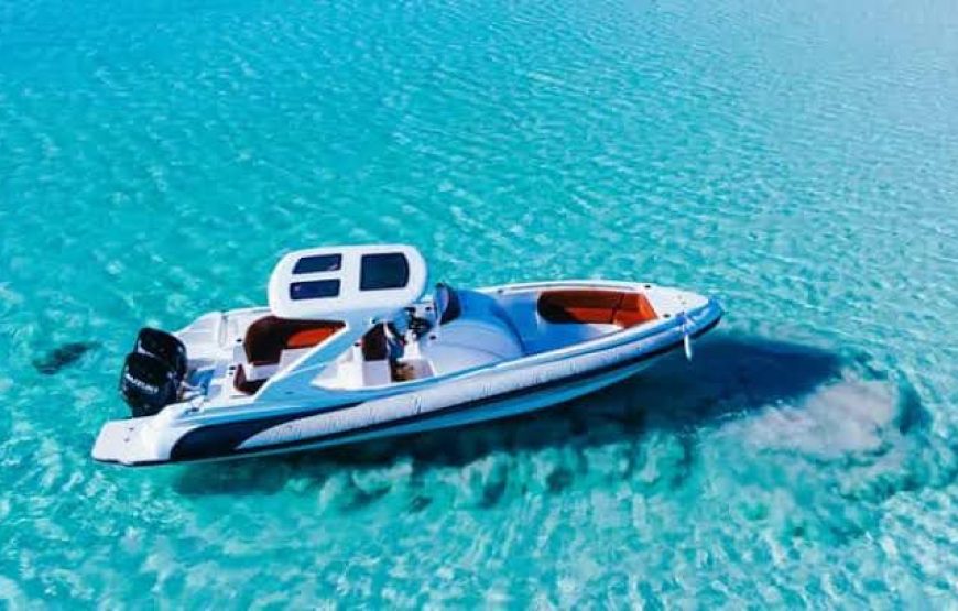 Private speed boat