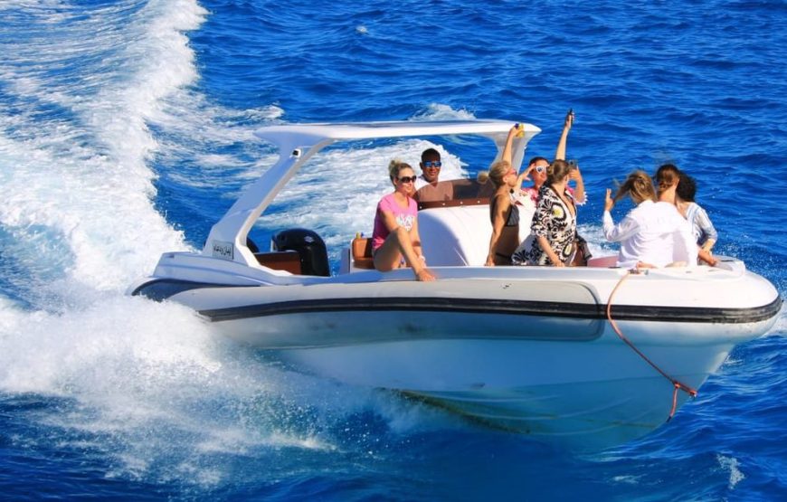 Private speed boat